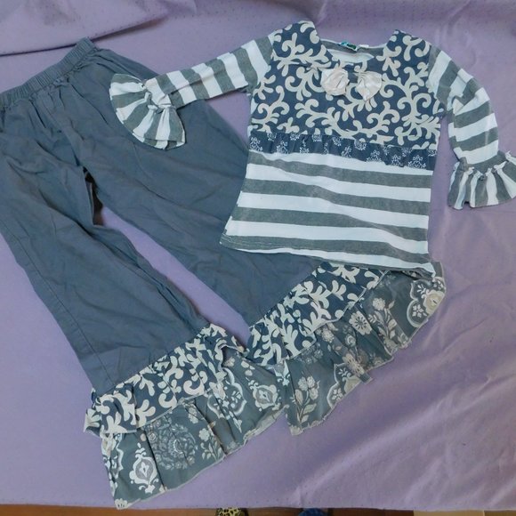 Owls & Bats Gray & Cream 2 piece set pant & top - Picture 1 of 8